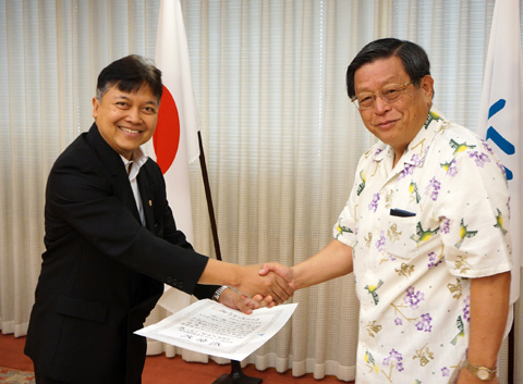 ��s����\�h�K�₵���C�u�k�E�n�f�B���̎��i���j