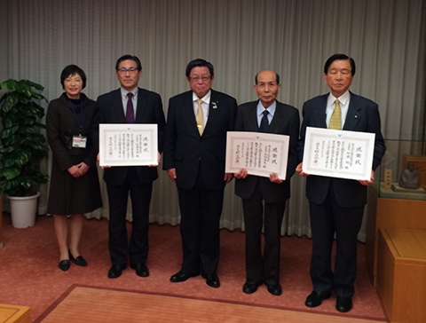 �����̌o�ό𗬂ɂ��Ĉӌ��������s��ꂽ