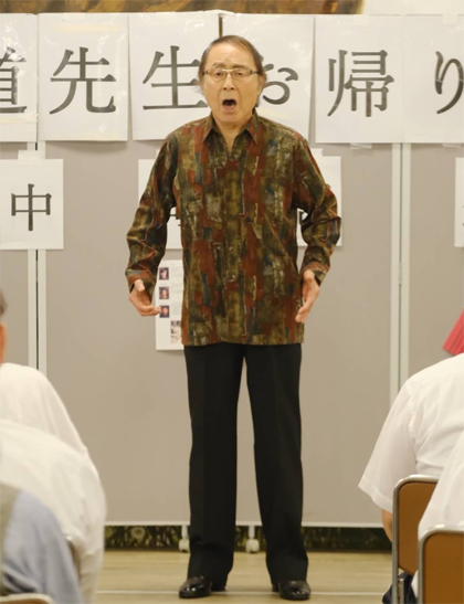 リサイタルで深く響き渡るテノールを披露する（６月15日・尼崎 大庄元気むら）